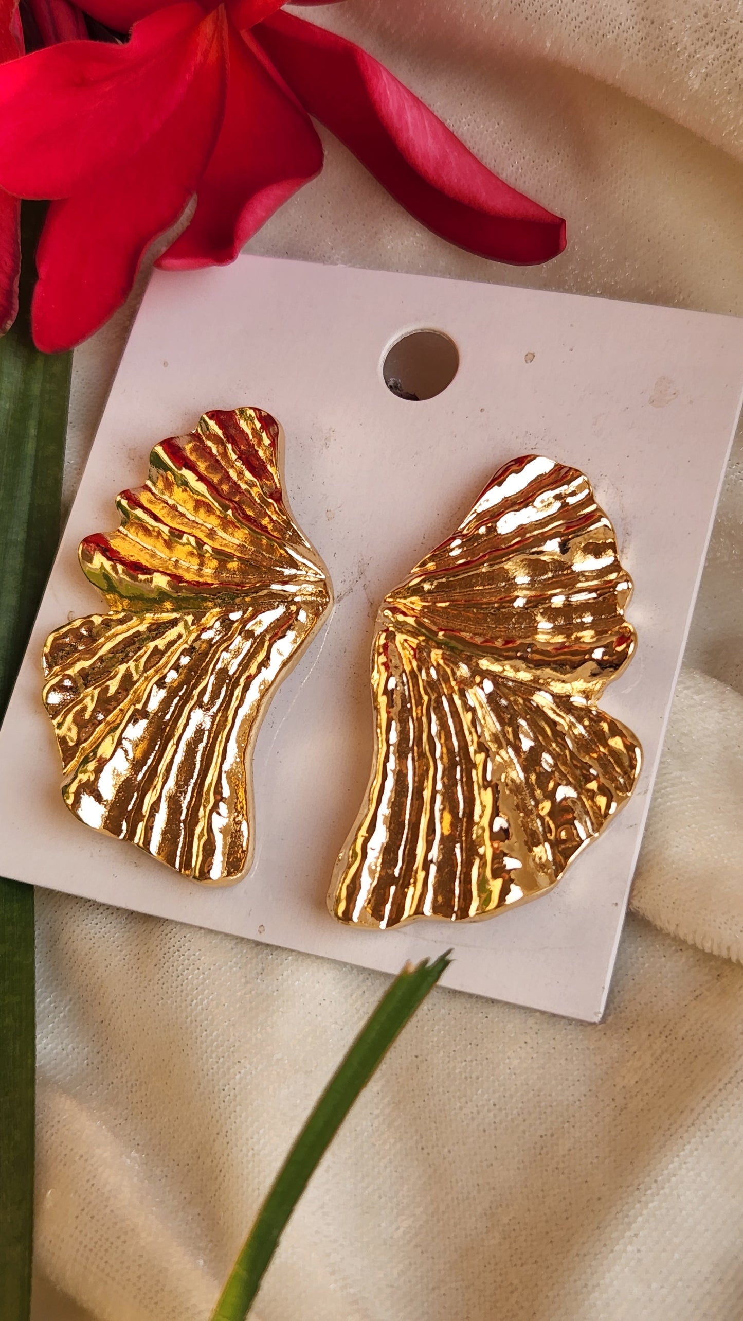 Petal fan Drop Earrings